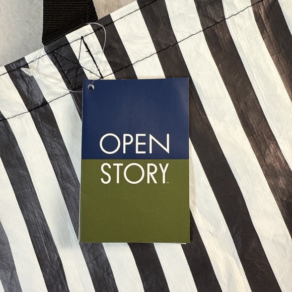Open Story Water Resistant Reversible Tote Bag Black White Stripe NWT - Picture 5 of 6